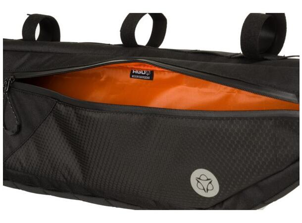 AGU Venture Bikepacking Rammeveske L Sort, 5.5L, 210gr, 52 x 14 x 6cm 