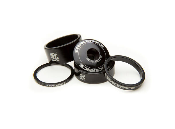 Race Face Aluminium Spacersett Alu, 2.5,10 og 15mm foringer + Topcap 
