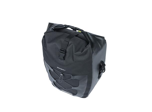 Basil Navigator Sideveske Sort,25-31l,Vanntett(IPX),Hook On System 