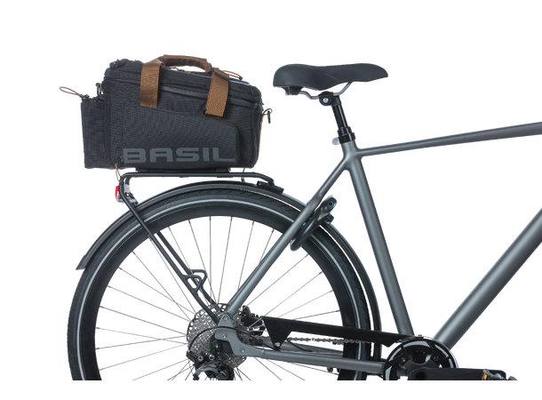Basil Miles XL MIK Bagasjebrett Veske Sort, 9-36 ltr, ipx3, ink MIK System 