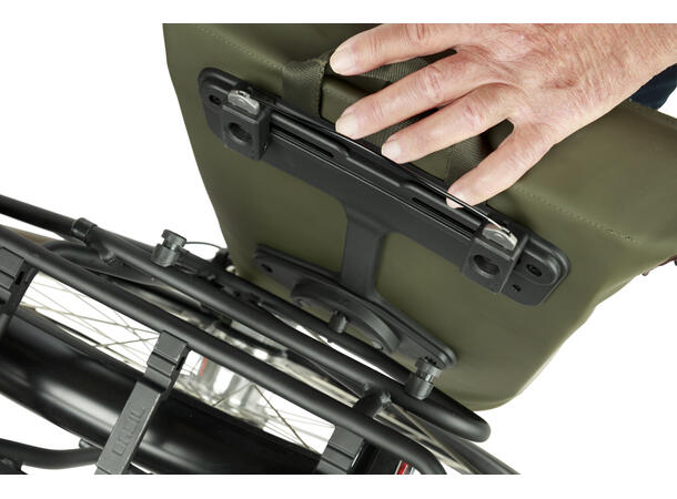 Basil City MIK Studs Sideveske Grønn, 16Liter, ink MIK Studs plate 