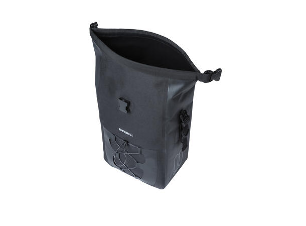 Basil Navigator MIK Studs Sideveske M Sort, 14 Liter, IPX3,ink MIK Studs plate 