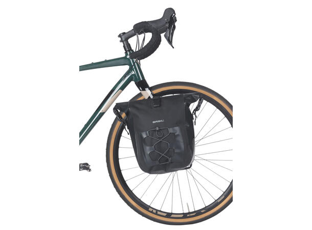 Basil Navigator MIK Studs Sideveske M Sort, 14 Liter, IPX3,ink MIK Studs plate 