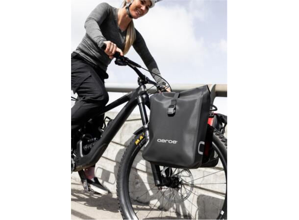 Aeroe Urban Pannier Sideveske 12 l, Vanntett, Universal kroker, 880g 