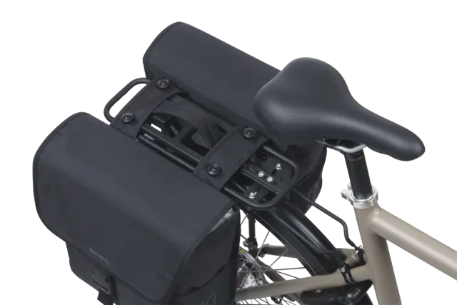 Basil GO Go-Double MIK Sideveske Sett Sort, 32 ltr, ink MIK system 