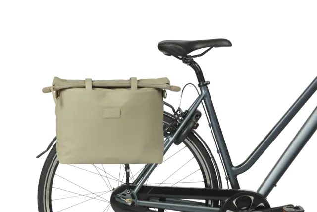 Basil Manhattan Sideveske Beige, 12 ltr, Hook On System 