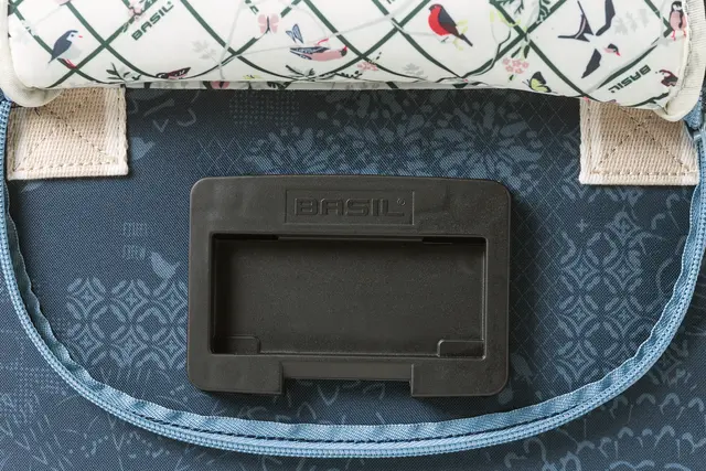 Basil Bohème KF Veske Front Blå, 8 liter, KlickFix 