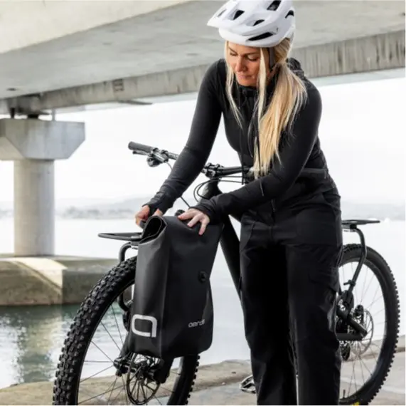 Aeroe Urban Pannier Sideveske 12 l, Vanntett, Universalkroker, 880g 