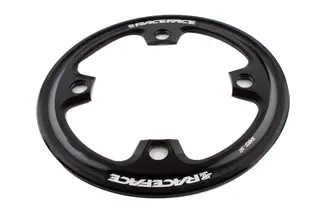 Race Face Light Bashguard 36T Sort, 4 arm. BCD 104mm, 3-4mm tab, 50gr