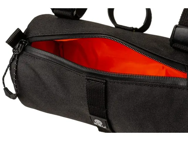 AGU Venture Roll Bag Styreveske Sort, 1.5L, 96gr, 20 x 10 x 10cm 