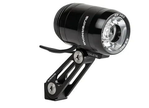Supernova E3 Pro 2 Frontlykt 205L, Dynamo, Sort, 110g