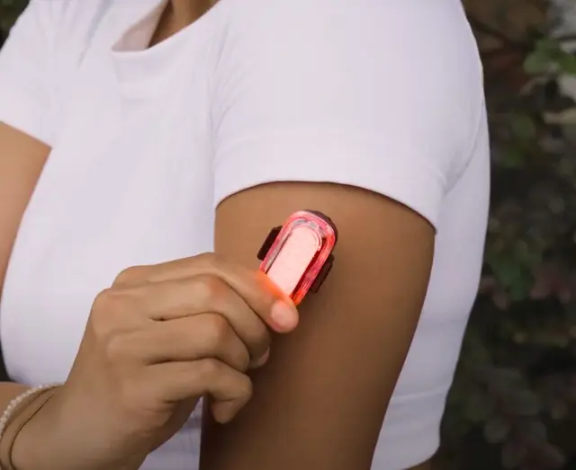 Lumos Firefly Mini 3 in 1 Smartlykt Rød/Hvit/gul lys, app-komp., 14gr 