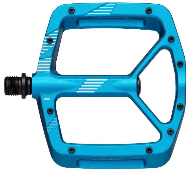 Race Face Aeffect R Platform Pedaler Blå, Alu, 110x115mm, 20-pins, 440g 