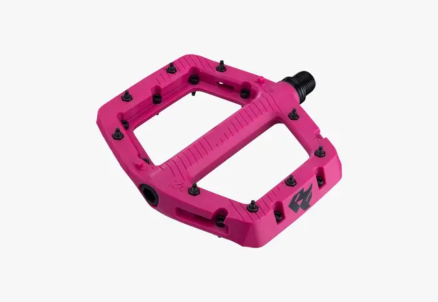 Race Face Chester Platformpedal L Rosa Nylon Composite, 115x110mm, 22-pin, 355g 