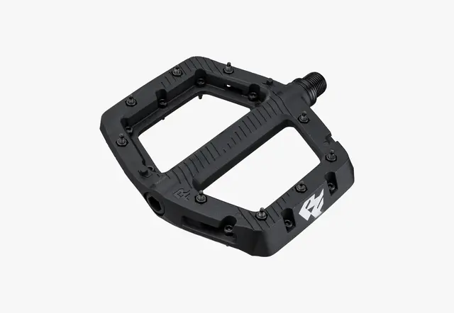 Race Face Chester Platformpedal L Sort Nylon Composite, 115x110mm, 22-pin, 355g 