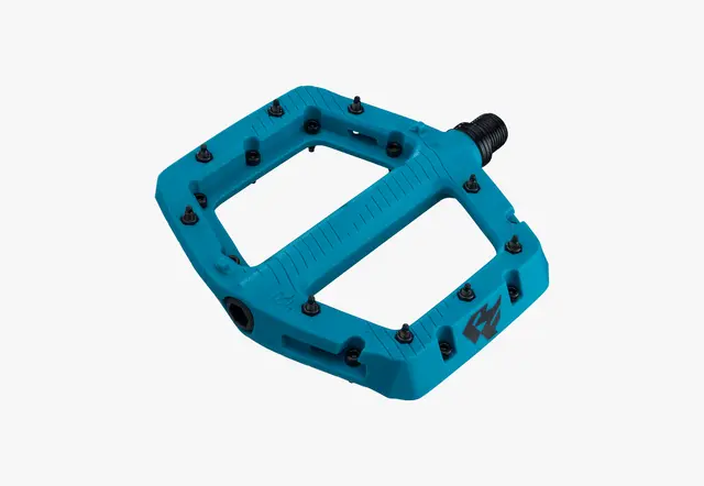 Race Face Chester Platformpedal L Turkis Nylon Composite, 115x110mm, 22-pin, 355g 