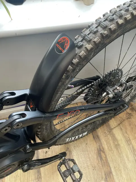 SicoMTB Whyte One-Piece Bakskjerm E160 RSX RS S 