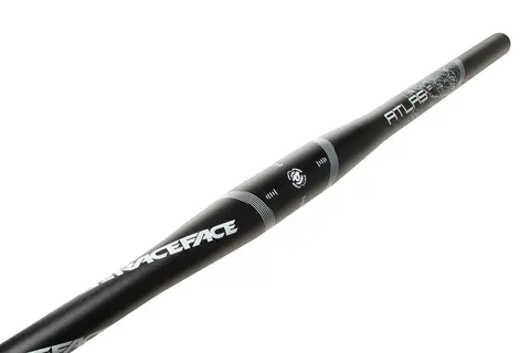 Race Face Atlas Flat Styre Sort 31.8mm x 0mm x 785mm, Alu, 315gr