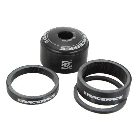 Race Face Carbon Spacersett Carbon, 2.5,10 og 15mm foringer + Topcap