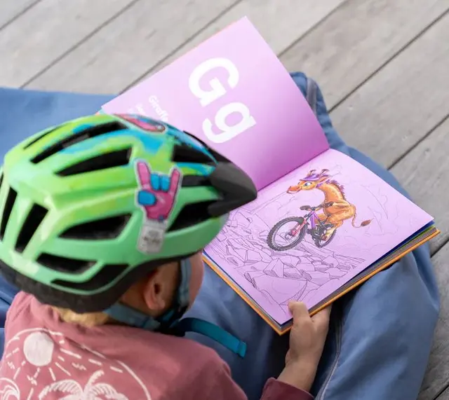 Kids Ride Shotgun Shred Til Bed Bok Alfabetbok, 52 sider 